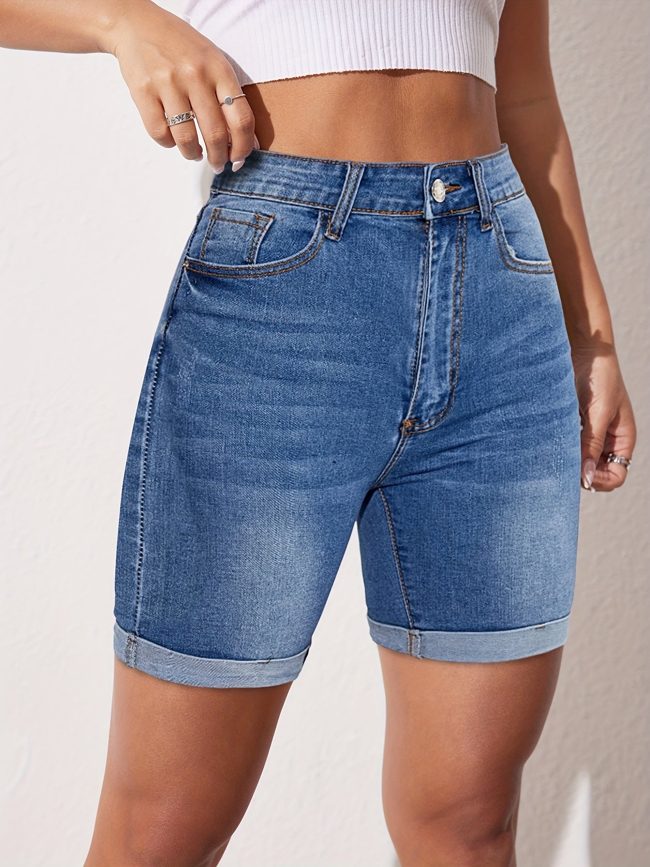 Stretch-Fit Bermuda Jean Short